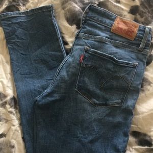 Levi jeans